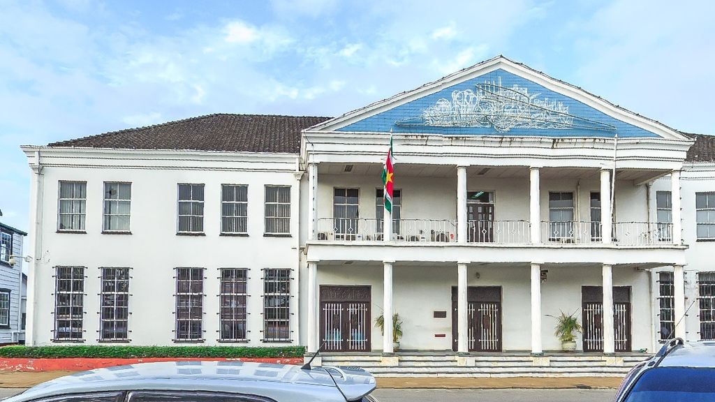 Inbeslagname 19,5 miljoen euro van Surinaamse centrale bank blijft in stand