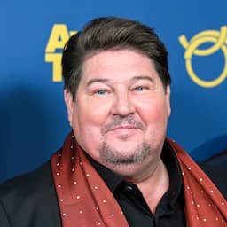 Martijn Krabbé krijgt prijs voor ‘indrukwekkend voice-overwerk’ in programma’s